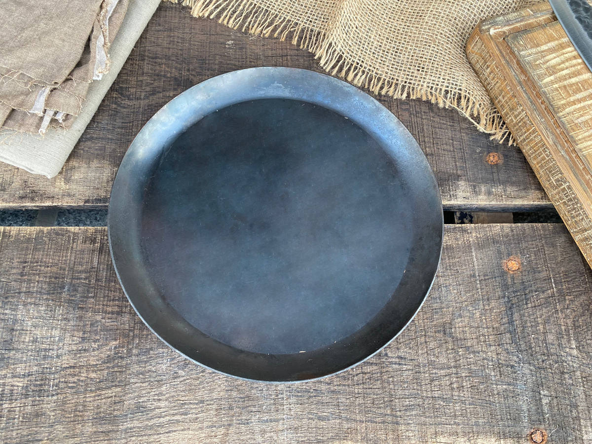Iron pot